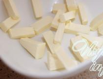 פשטידות מגורדות עם גבינת קוטג': מתכונים טעימים להכנה ביתית מתכון לפשטידה מגורדת עם מילוי קצף