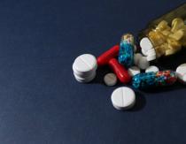 Überprüfung auf Wechselwirkungen mit anderen Arzneimitteln
